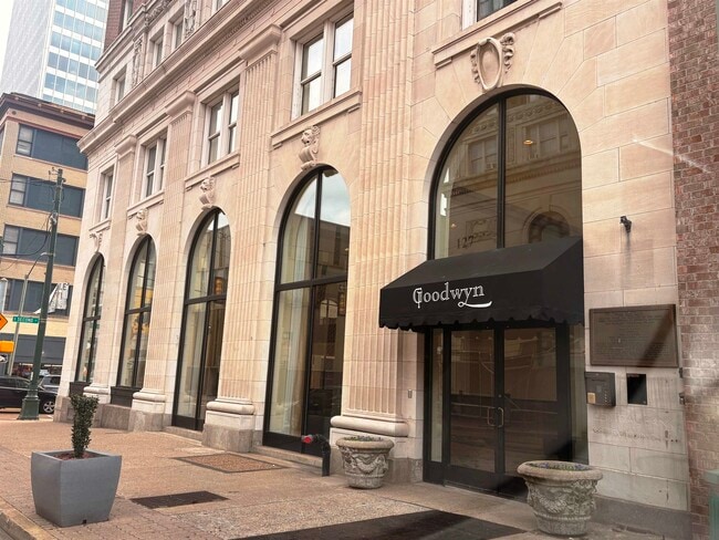 Building Photo - 127 Madison Ave