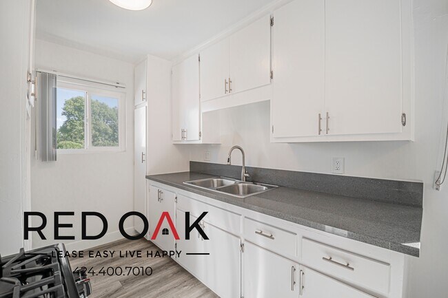 Building Photo - 14039 Archwood St