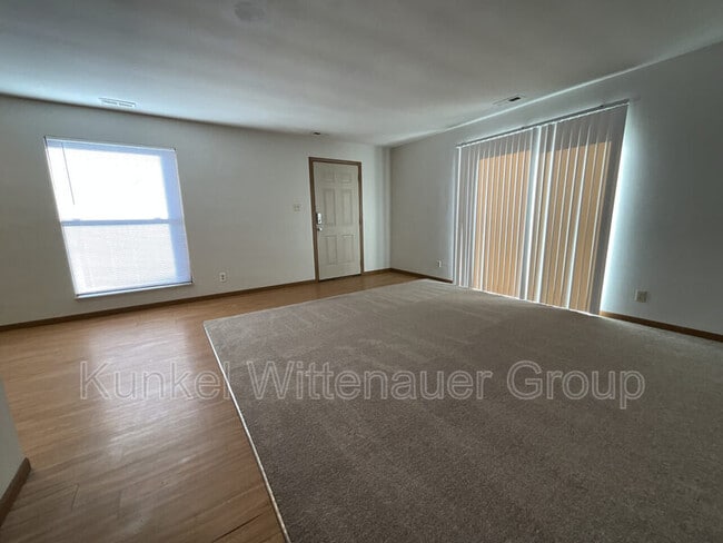 Building Photo - 1813 Jamestown Rd