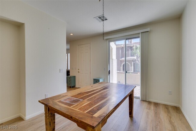Building Photo - 10220 Delray Beach Ave