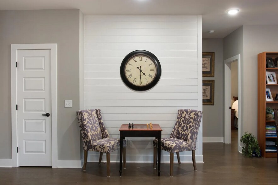 Building Photo - 304 Spring St