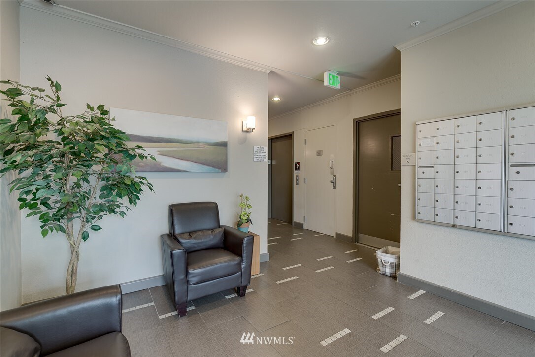 Building Photo - 769 Hayes St