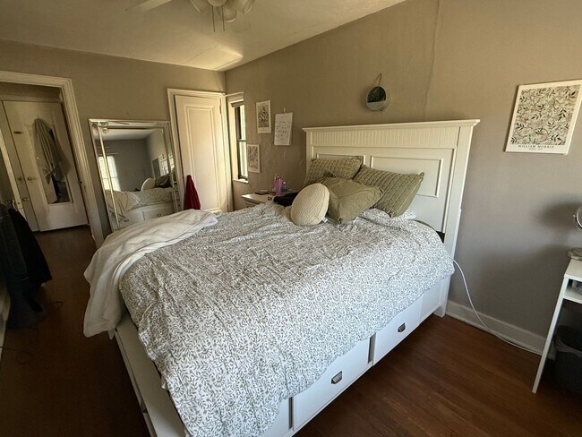 Building Photo - 3870 Beechwood Blvd