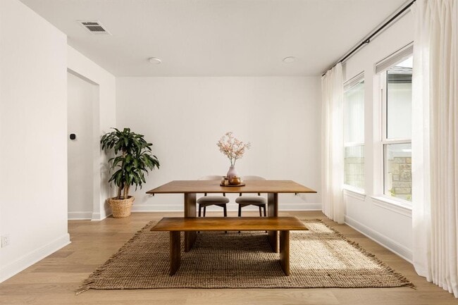 Building Photo - 2132 Cavara Cv