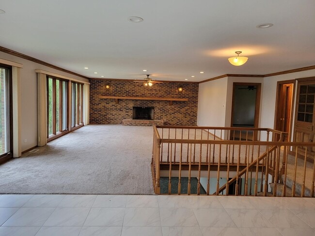 Building Photo - 3483 S Shore Dr