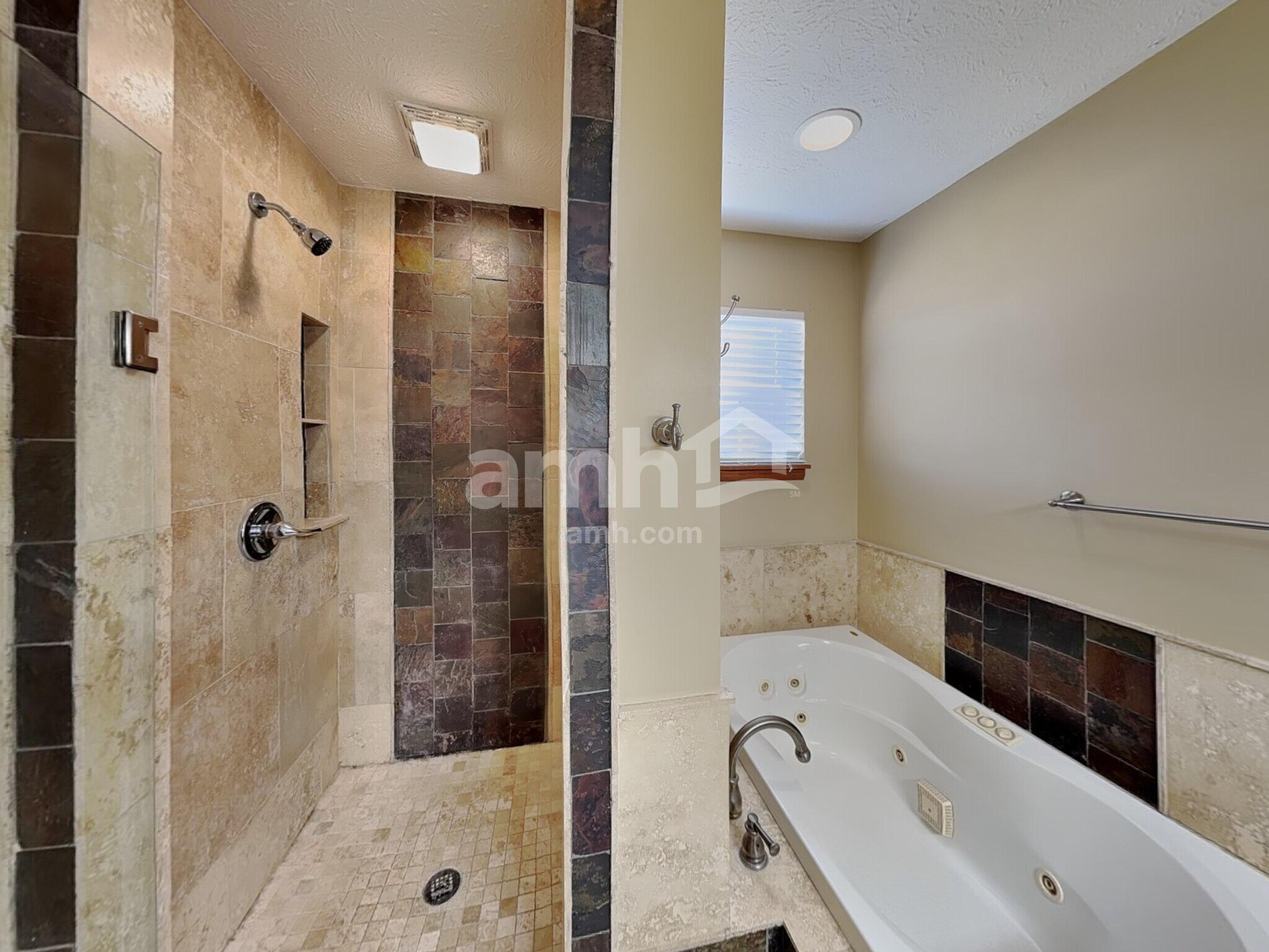 Building Photo - 6739 Dorchester Dr