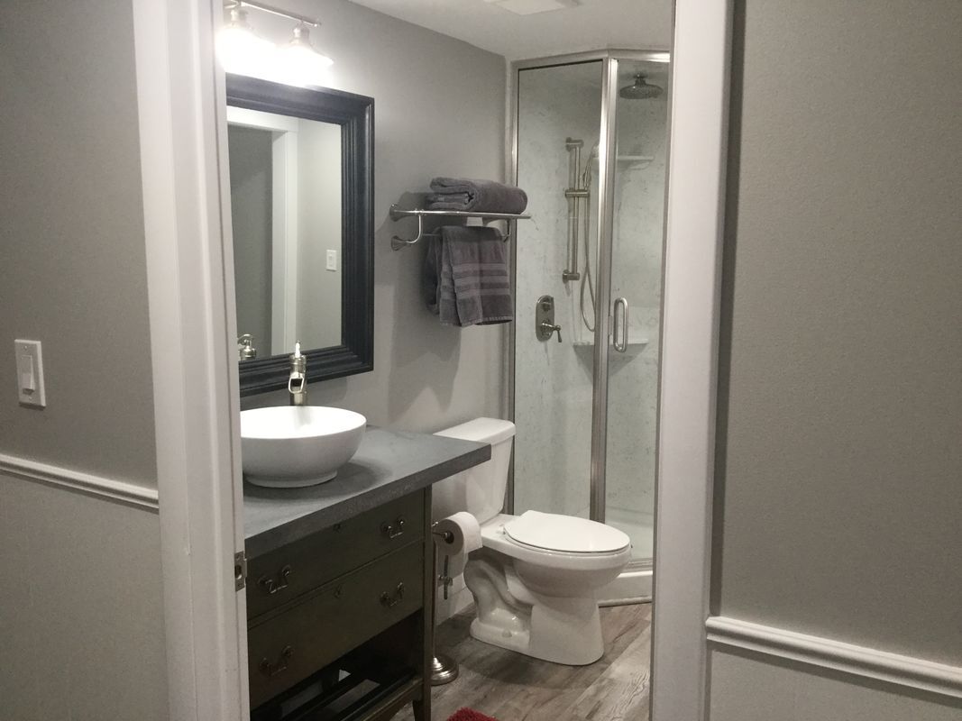 Building Photo - 2194-4300 4300 S St