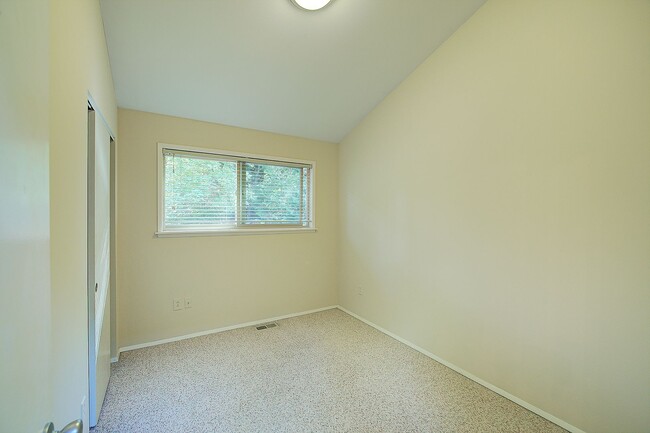 Building Photo - 3bd/1.5ba Kirkland