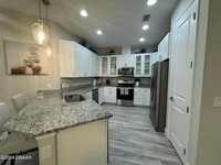 Building Photo - 903 Coral Reef Way