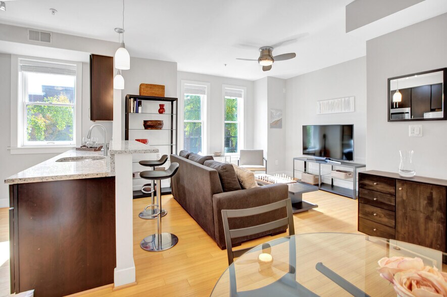 Building Photo - 1832 18th St NW