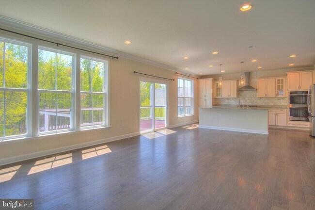 Building Photo - 42629 Oak Pk Sq