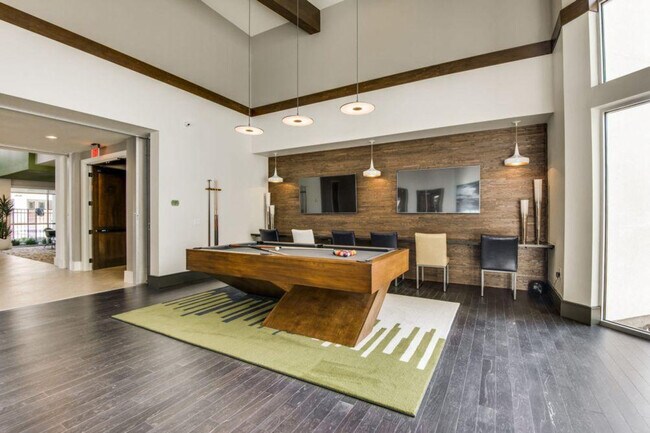 Building Photo - 680 Executive Dr