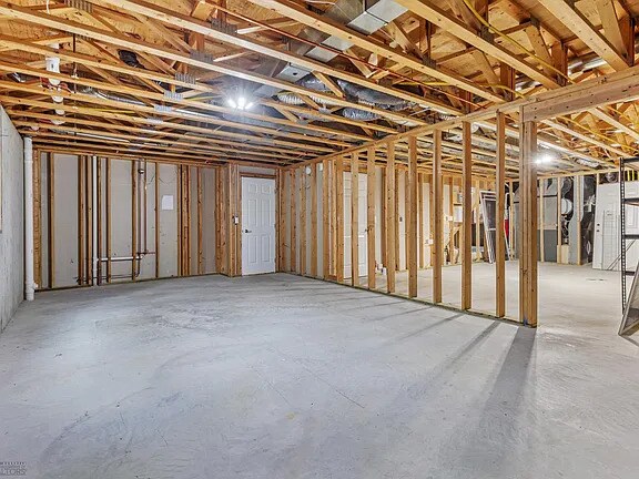 Building Photo - 3577 Woodbury Ct S
