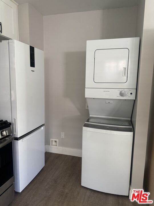 Building Photo - 5460 Burnet Ave