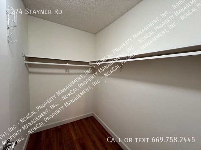 Building Photo - 1274 Stayner Rd
