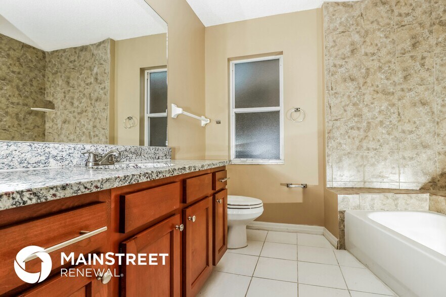 Building Photo - 3191 Deltona Blvd