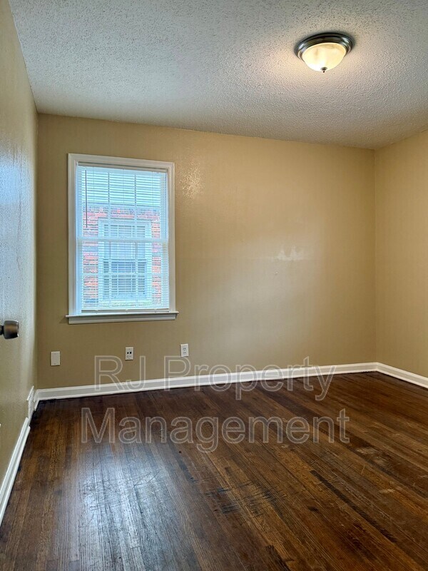 Building Photo - 3458 Sophia St