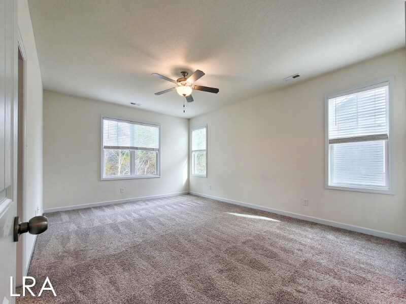 Building Photo - 520 Shallotte Ln