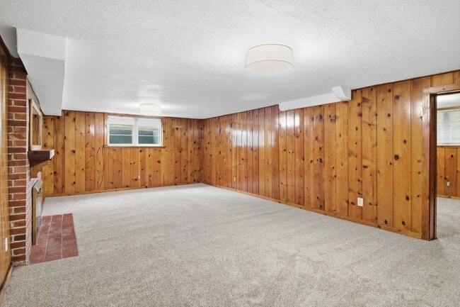 Building Photo - 8131 Veterans Dr SW