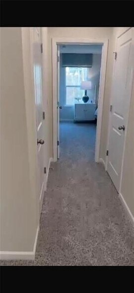 Building Photo - 258 Timberland Ave