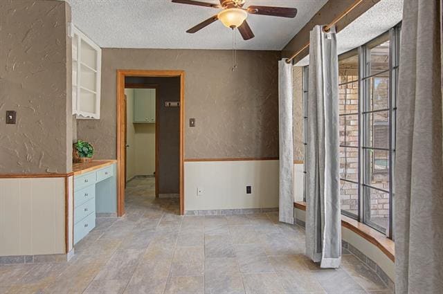 Building Photo - 604 Baker Dr