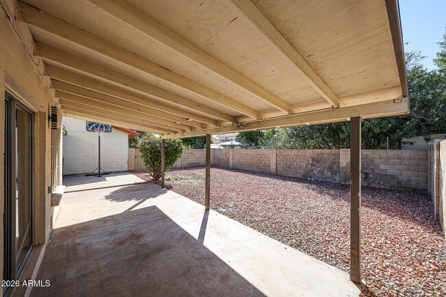 Building Photo - 5013 W Evans Dr