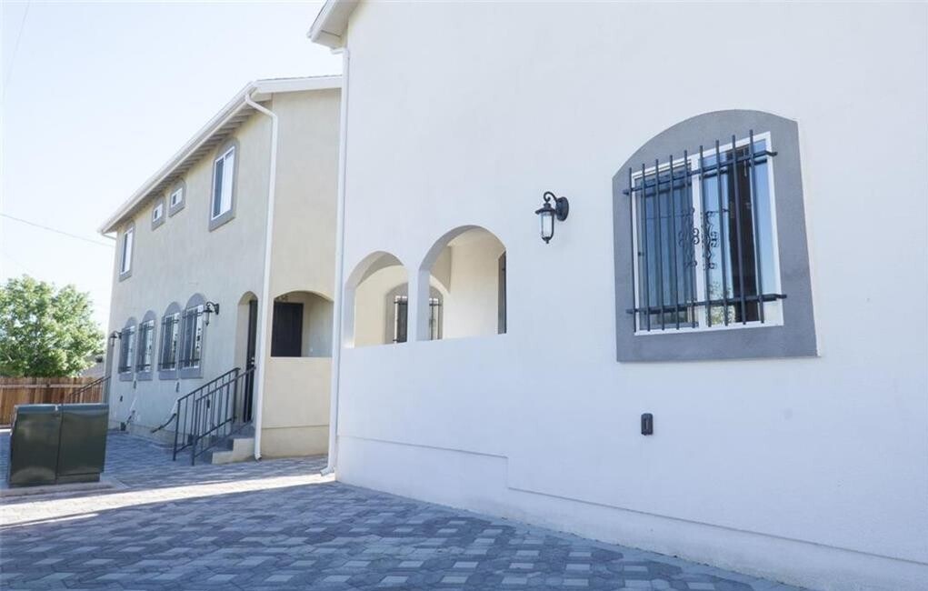 Building Photo - 12500 S Wilmington Ave