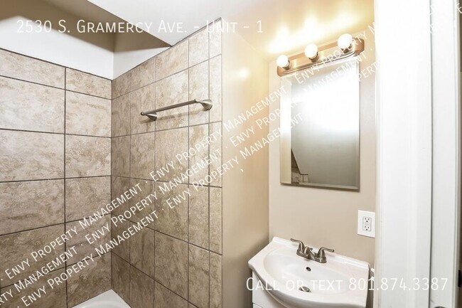 Building Photo - 2530 Gramercy Ave