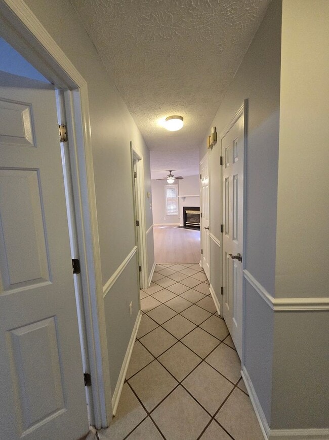 Building Photo - 2700-3 Preston Woods Drive