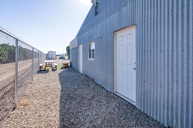 Building Photo - 12712 E McKinley Ave