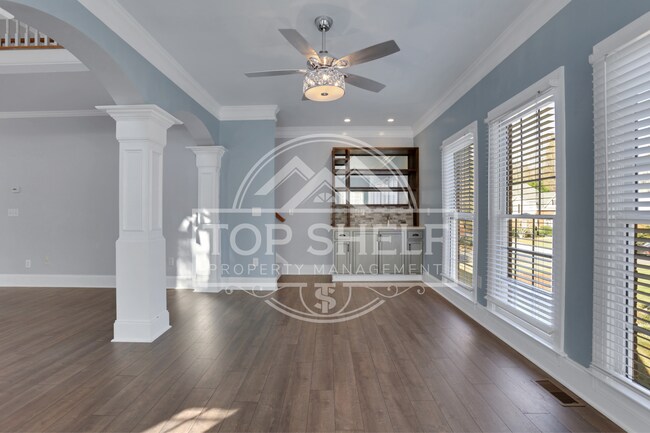 Building Photo - 127 Tara Blvd