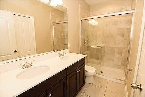 Building Photo - Nice Townhome in the hear of Oviedo!