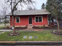 Building Photo - Cute Two-Bedroom Home In Springfield!