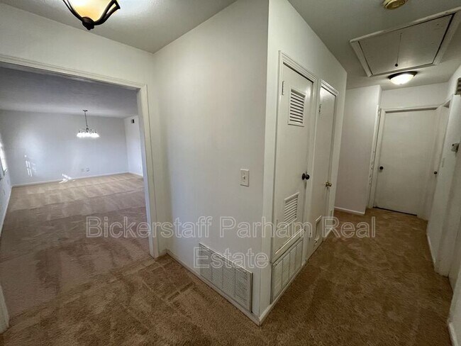 Building Photo - 4255 Carlene Dr