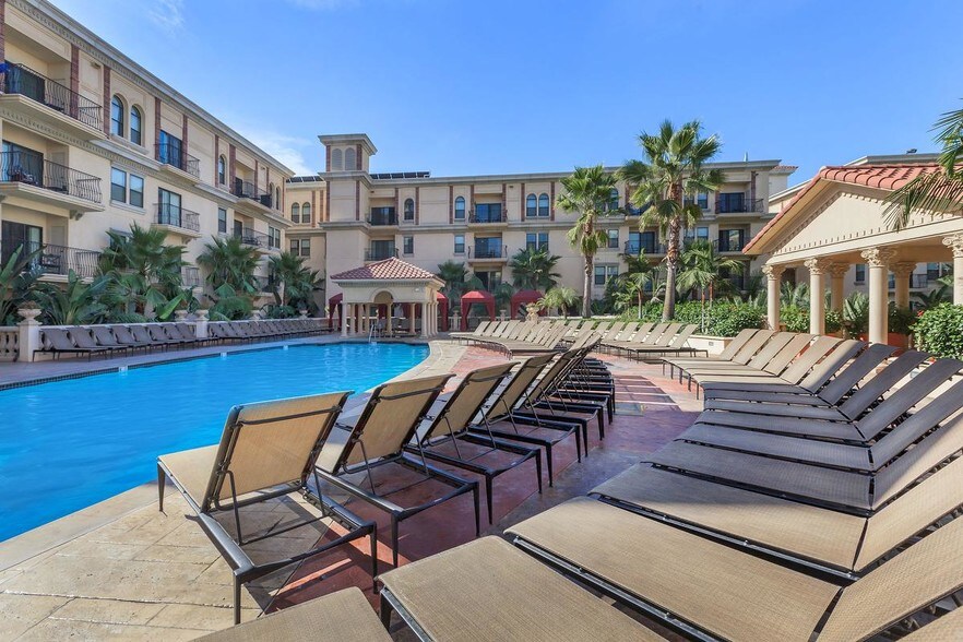 The Lorenzo Student Housing near USC 325 W Adams Blvd Los Angeles CA