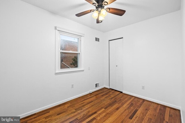 Building Photo - 1437 Towson St