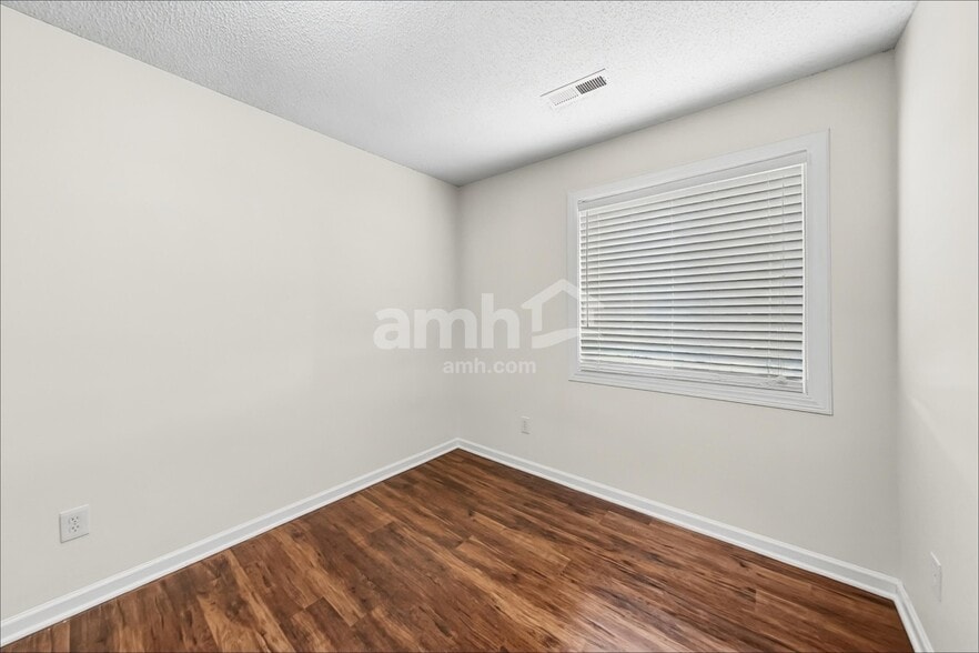 Building Photo - 808 Topsail Dr