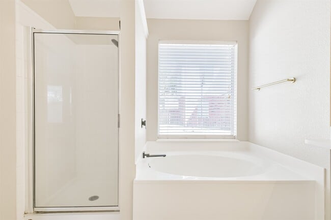 Building Photo - 26845 Iron Manor Ln