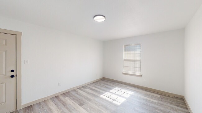 Building Photo - 324 Old Timers Rd