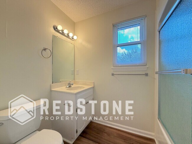 Building Photo - 3138 Whitesell Dr