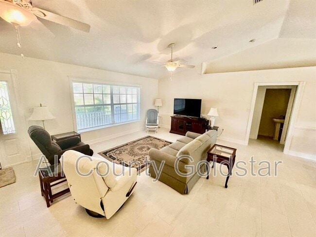 Building Photo - 4114 Rock Creek Dr