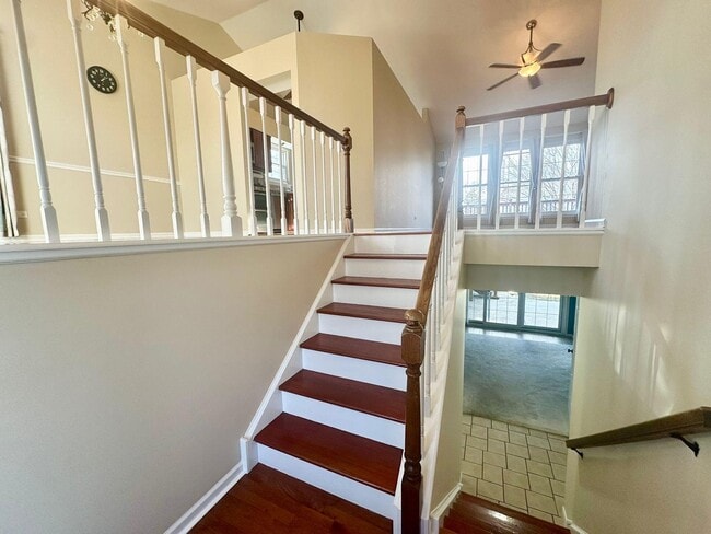 Building Photo - 612 Orrington Ct