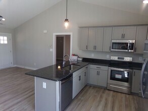 Building Photo - NEW! 3 bedroom home
