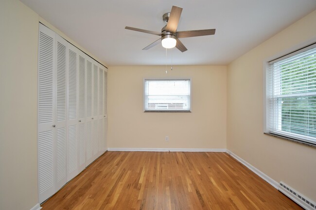 Building Photo - 7236 Longfield Dr