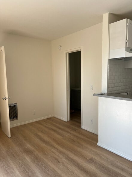 Building Photo - 6214 Holly Mont Dr