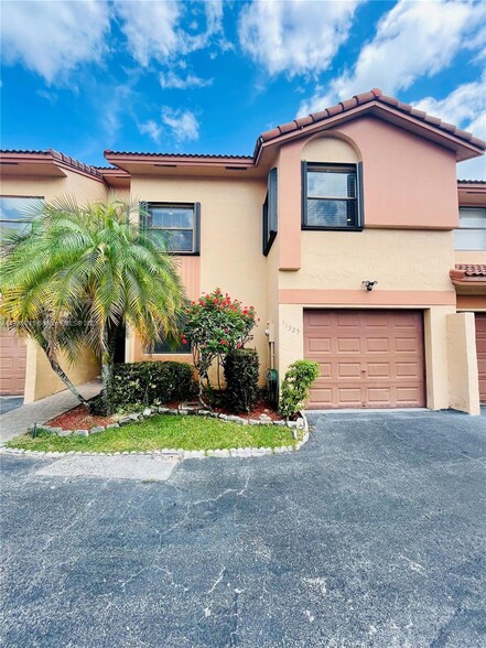 Primary Photo - 11325 SW 9th Ct