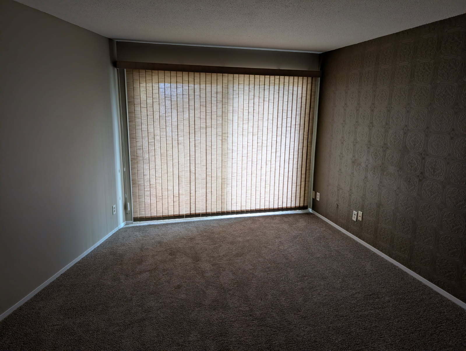 Custom Made Blinds - 122 Demont Avenue East
