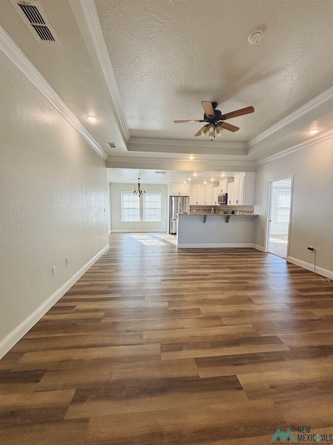 Building Photo - 517 Almond Tree Ln