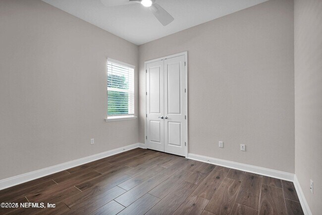 Building Photo - 244 Vista Lake Cir