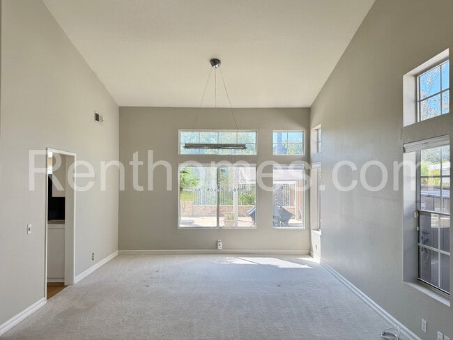 Building Photo - 1737 Willowhaven Rd